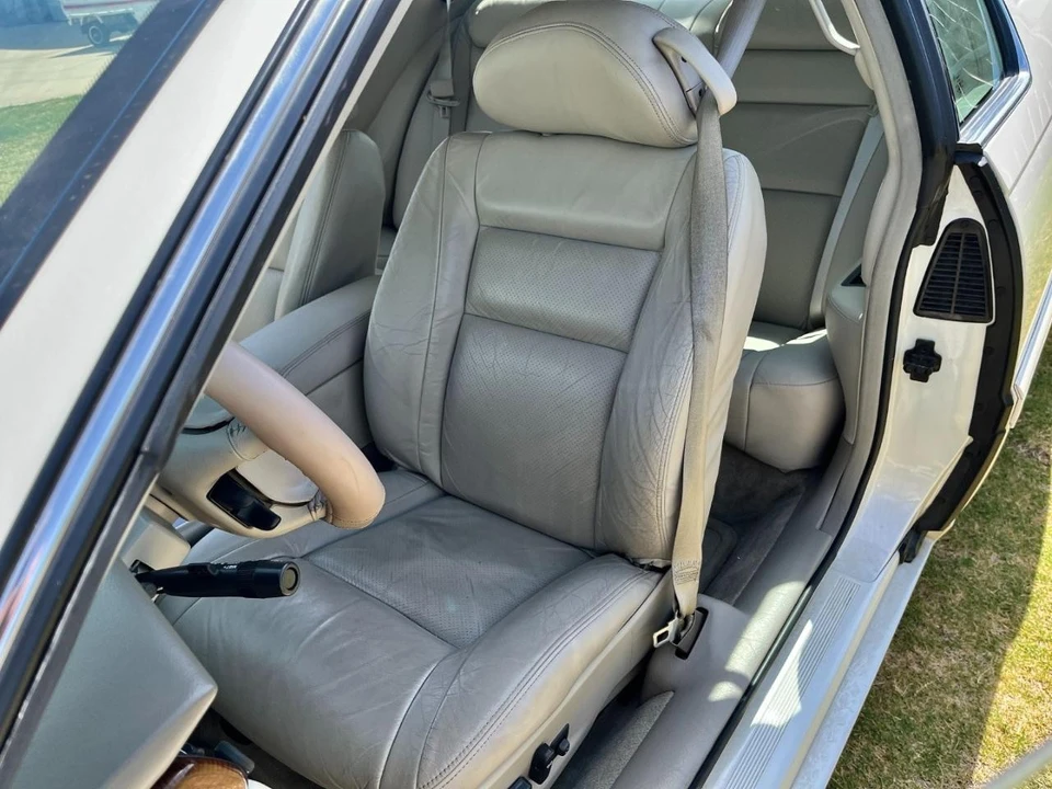 2001 Cadillac Eldorado 12th Gen - Image 11 of 29
