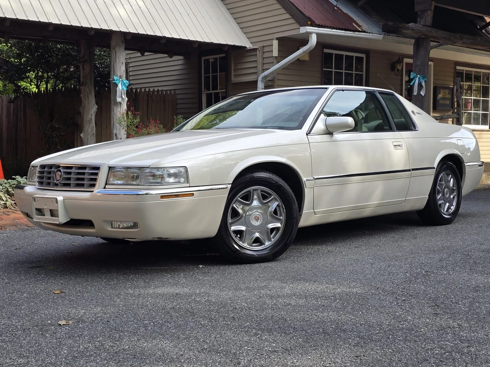 2001 Cadillac Eldorado 12th Gen - Image 3 of 31