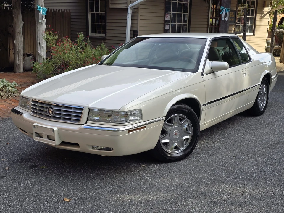 2001 Cadillac Eldorado 12th Gen - Image 6 of 31