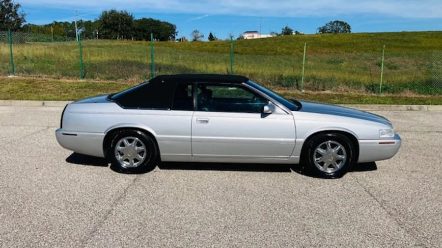 2001 Cadillac Eldorado 12th Gen - Image 2 of 9