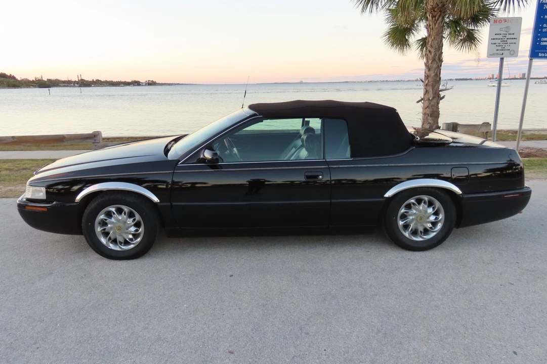 2001 Cadillac Eldorado 12th Gen - Image 24 of 31