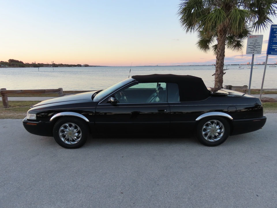 2001 Cadillac Eldorado 12th Gen - Image 25 of 31