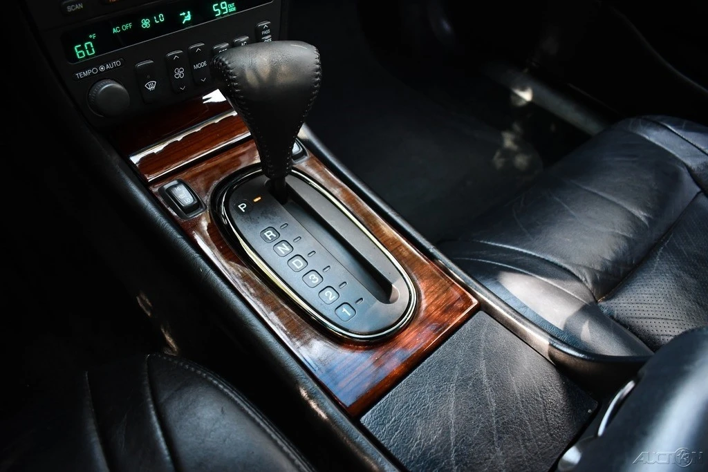 2001 Cadillac Eldorado 12th Gen - Image 12 of 21