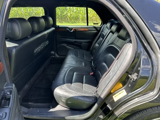 2001 Cadillac DeVille 8th Gen - Image 12 of 17
