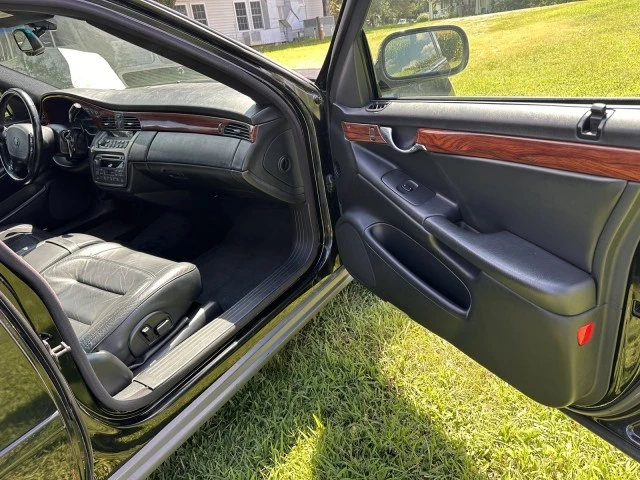 2001 Cadillac DeVille 8th Gen - Image 16 of 17