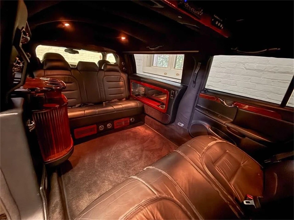 2001 Cadillac Fleetwood - Image 16 of 16