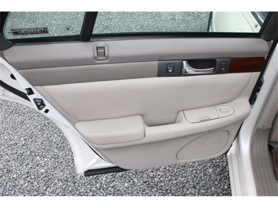 2001 Cadillac Seville - Image 18 of 22