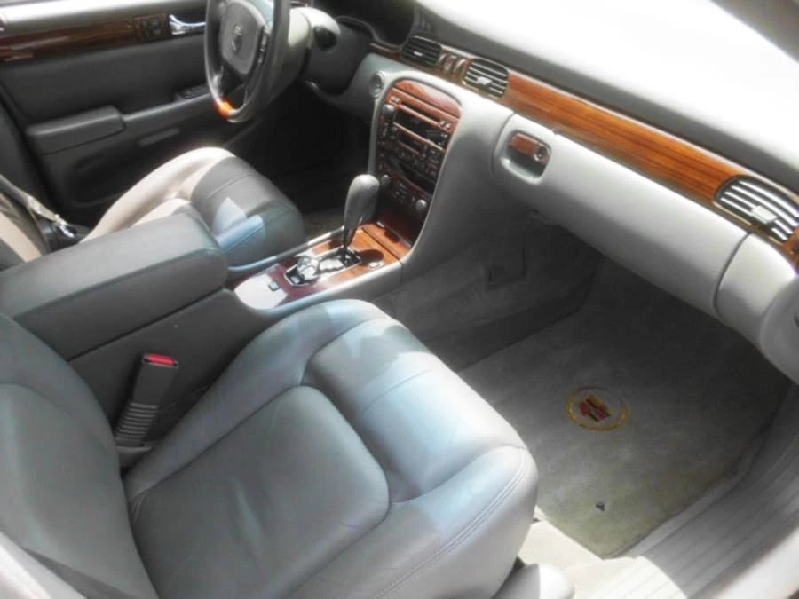 2001 Cadillac Seville - Image 5 of 8