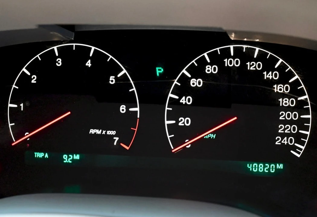 2001 Cadillac Seville - Image 12 of 30