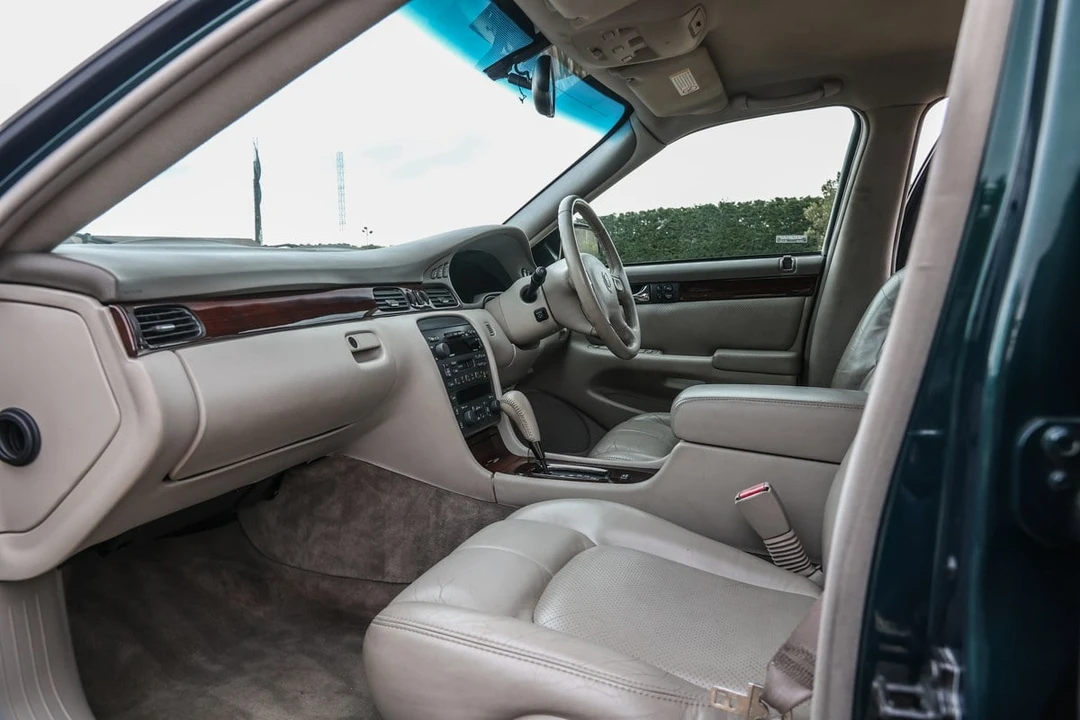 2001 Cadillac Seville - Image 16 of 30