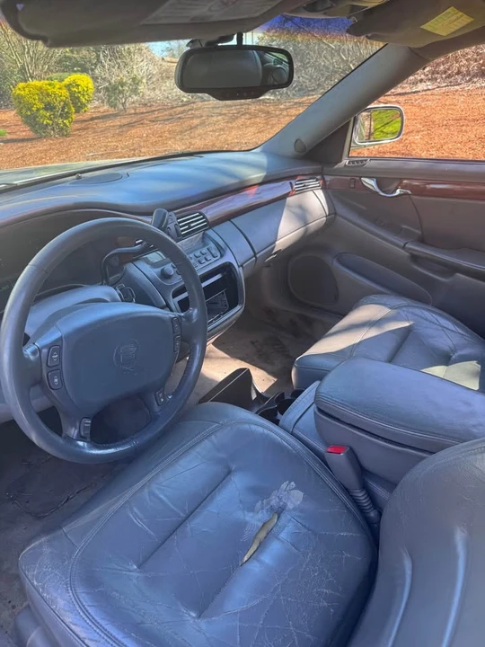 2001 Cadillac DeVille 8th Gen - Image 5 of 9