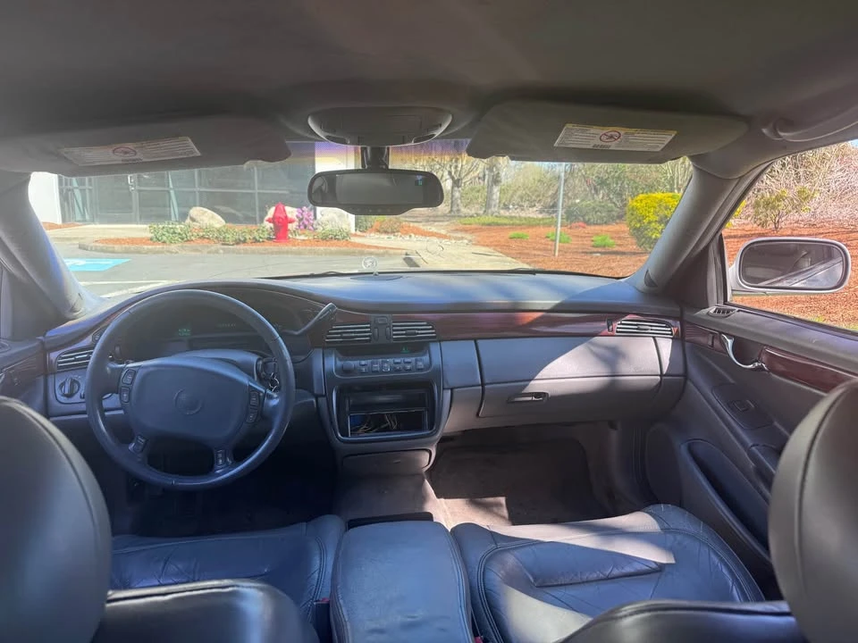 2001 Cadillac DeVille 8th Gen - Image 8 of 9