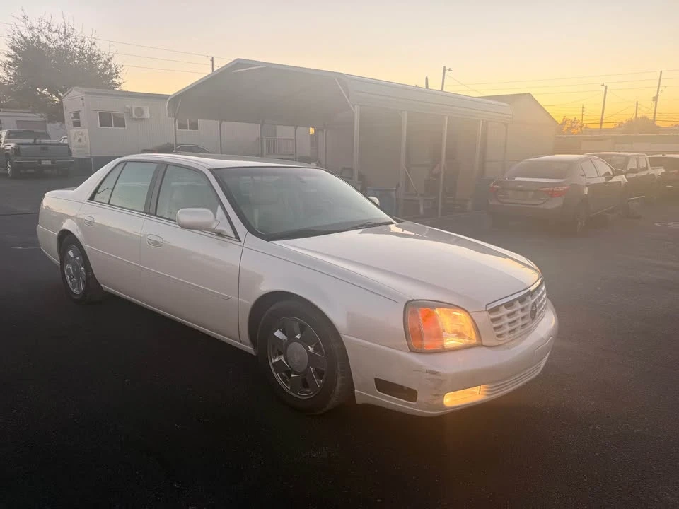 2001 Cadillac DeVille 7th Gen - Image 2 of 9