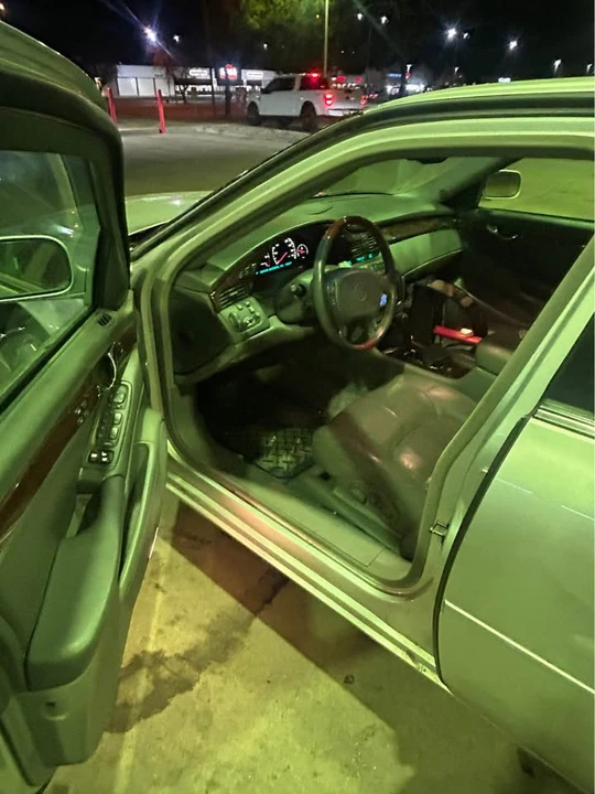 2001 Cadillac DeVille 8th Gen - Image 3 of 4