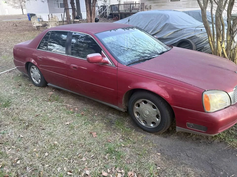 2001 Cadillac DeVille 8th Gen - Image 2 of 3