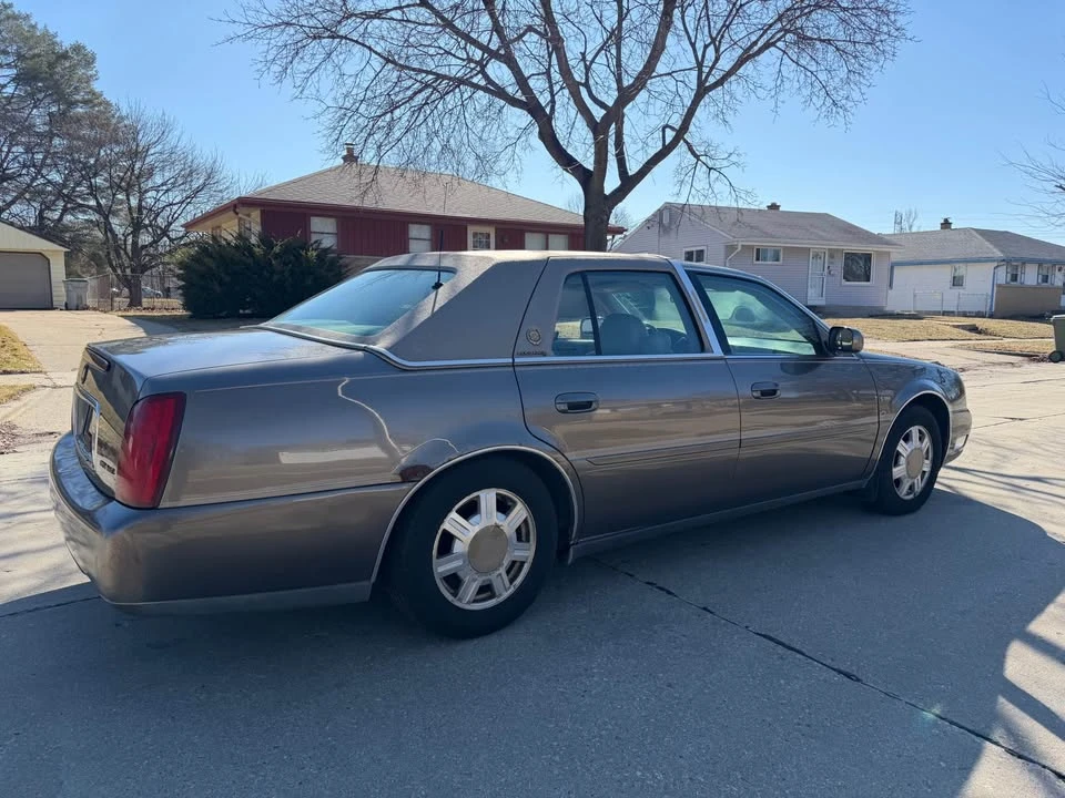 2001 Cadillac DeVille 8th Gen - Image 4 of 12