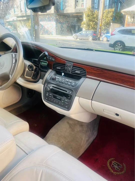 2001 Cadillac DeVille 8th Gen - Image 2 of 7