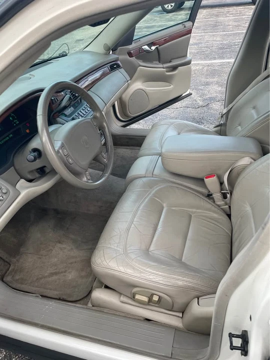 2001 Cadillac DeVille 8th Gen - Image 5 of 8