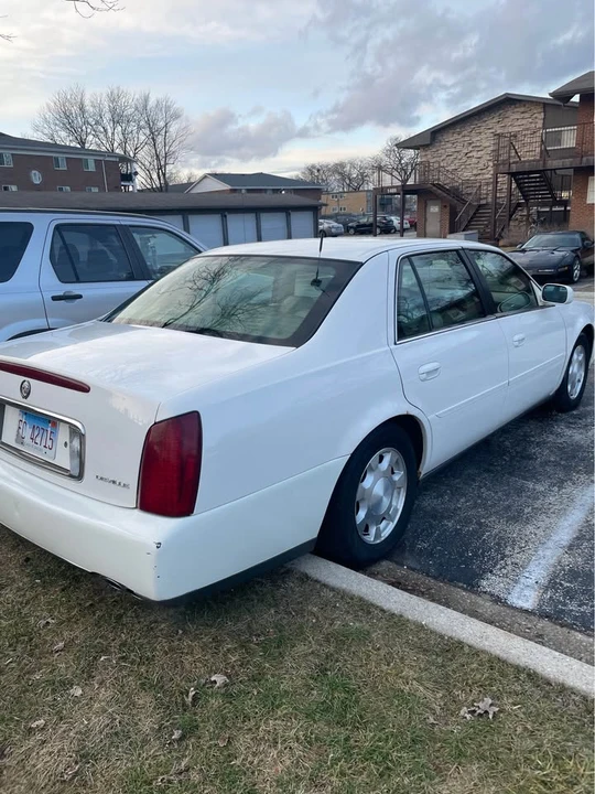 2001 Cadillac DeVille 8th Gen - Image 4 of 8