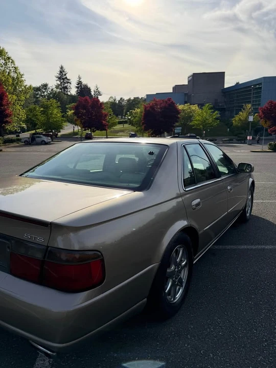 2001 Cadillac Seville - Image 9 of 12