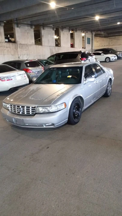 2001 Cadillac Seville - Image 10 of 13