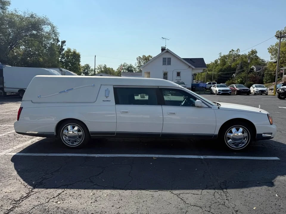 2001 Cadillac Seville - Image 2 of 10