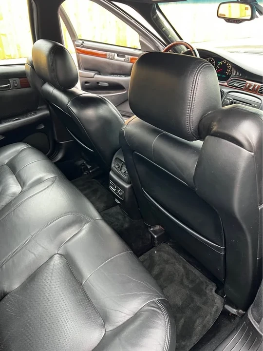 2001 Cadillac STS - Image 11 of 12