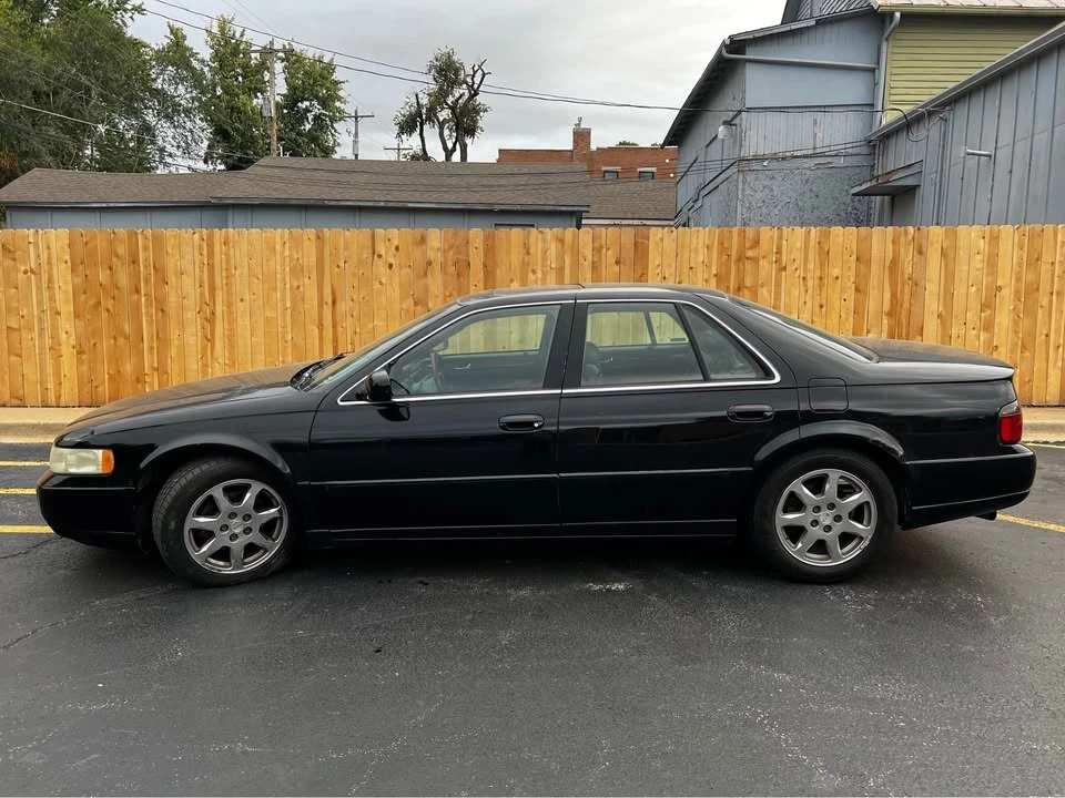 2001 Cadillac STS - Image 3 of 12
