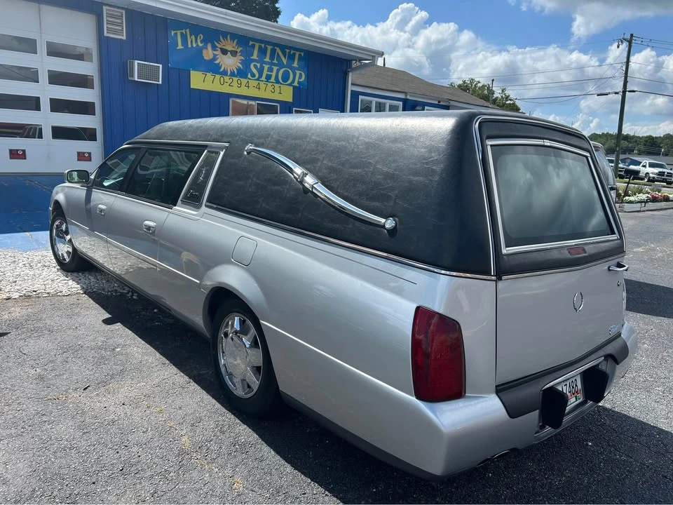 2001 Cadillac Fleetwood - Image 6 of 8