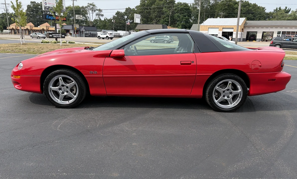 2001 Chevrolet Camaro SS 4th Gen - Image 2 of 29