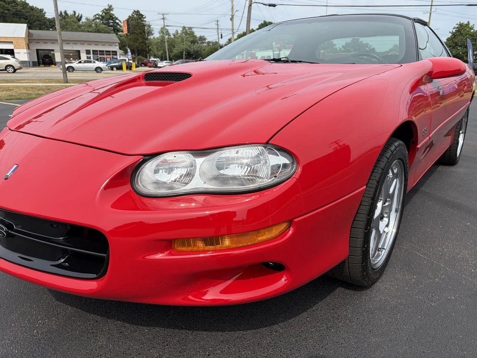 2001 Chevrolet Camaro SS 4th Gen - Image 10 of 29