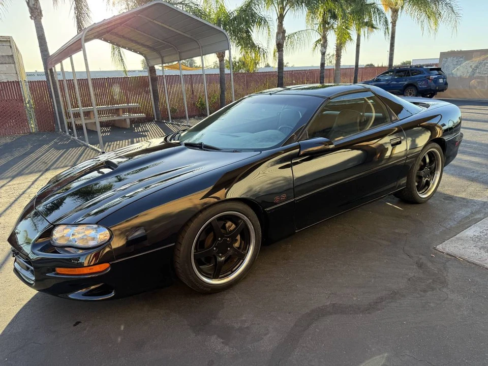2001 Chevrolet Camaro SS 4th Gen - Image 8 of 17