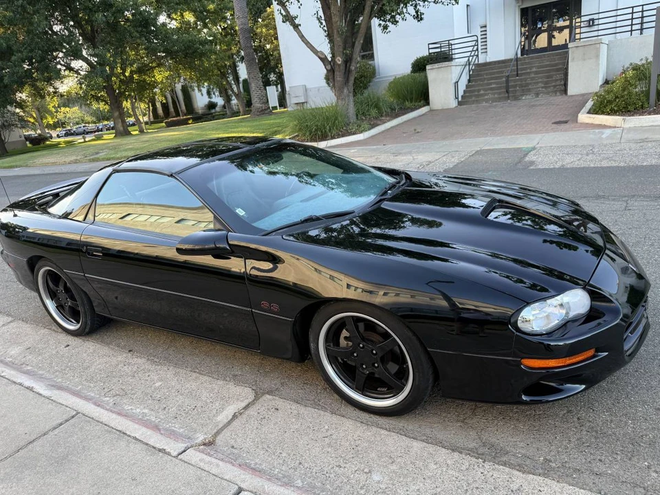 2001 Chevrolet Camaro SS 4th Gen - Image 5 of 17