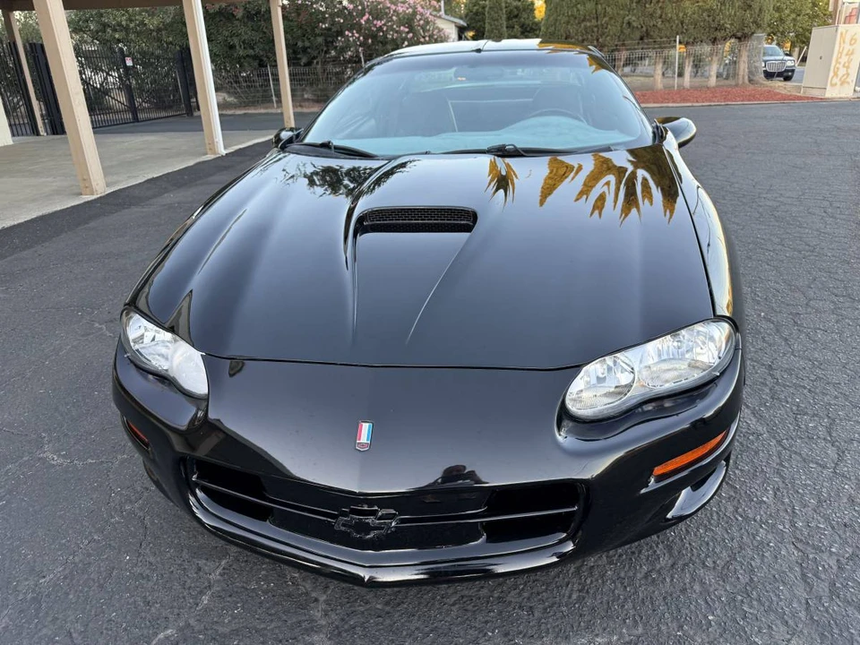 2001 Chevrolet Camaro SS 4th Gen - Image 2 of 17