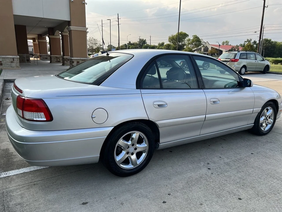 2001 Cadillac Catera - Image 14 of 21
