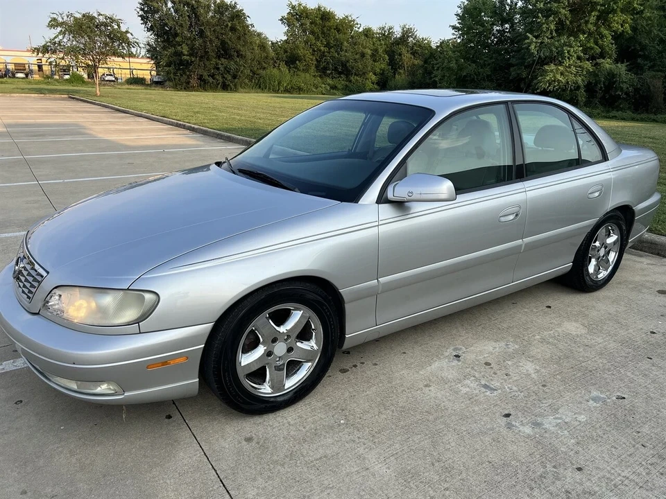 2001 Cadillac Catera - Image 8 of 21