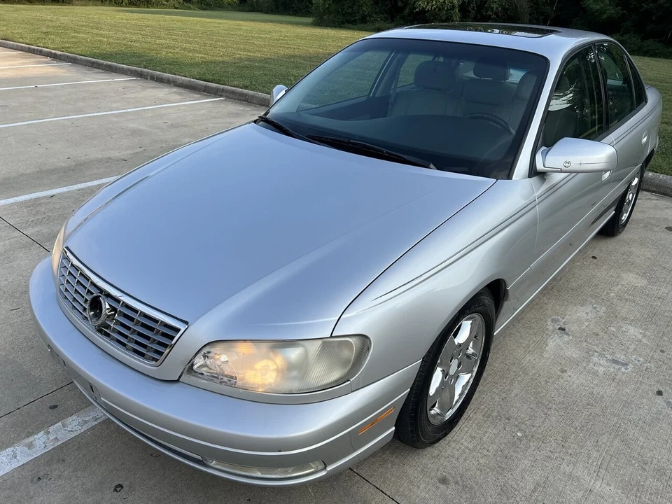 2001 Cadillac Catera - Image 17 of 21