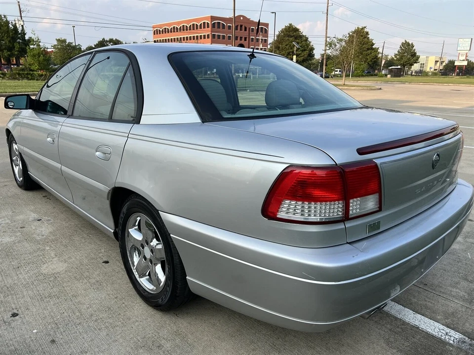 2001 Cadillac Catera - Image 10 of 21