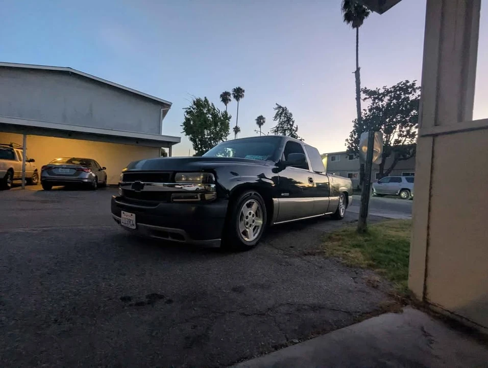 2001 Chevrolet Silverado 1st Gen - Image 4 of 10