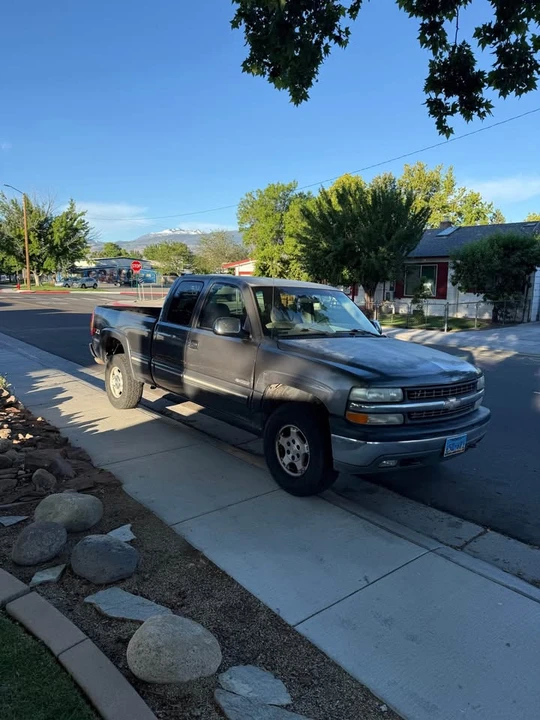 2001 Chevrolet Silverado 1st Gen - Image 3 of 8