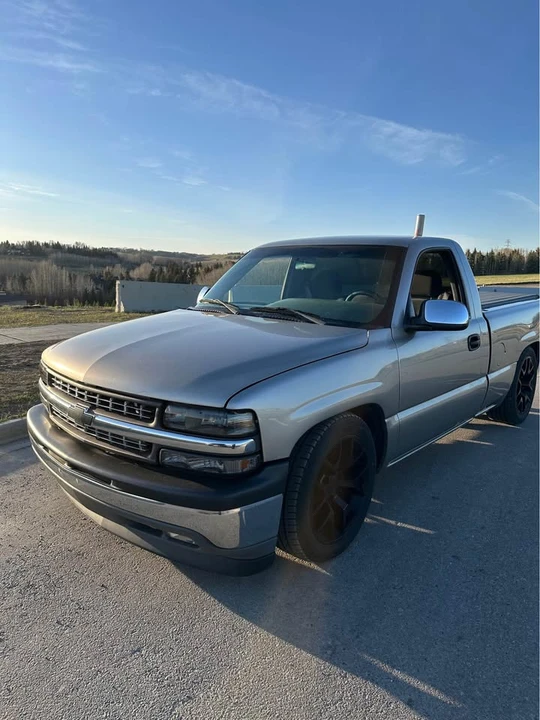 2001 Chevrolet Silverado 1st Gen - Image 3 of 13