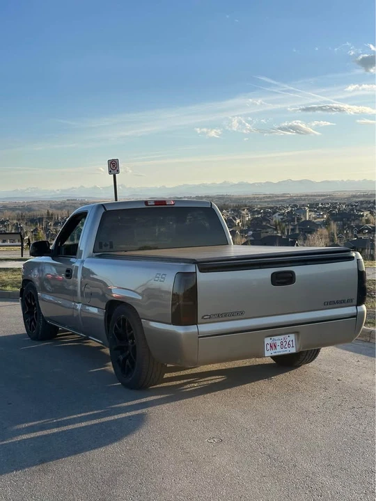 2001 Chevrolet Silverado 1st Gen - Image 2 of 13
