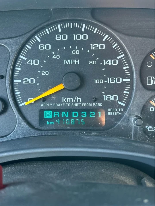 2001 Chevrolet Silverado 1st Gen - Image 12 of 13