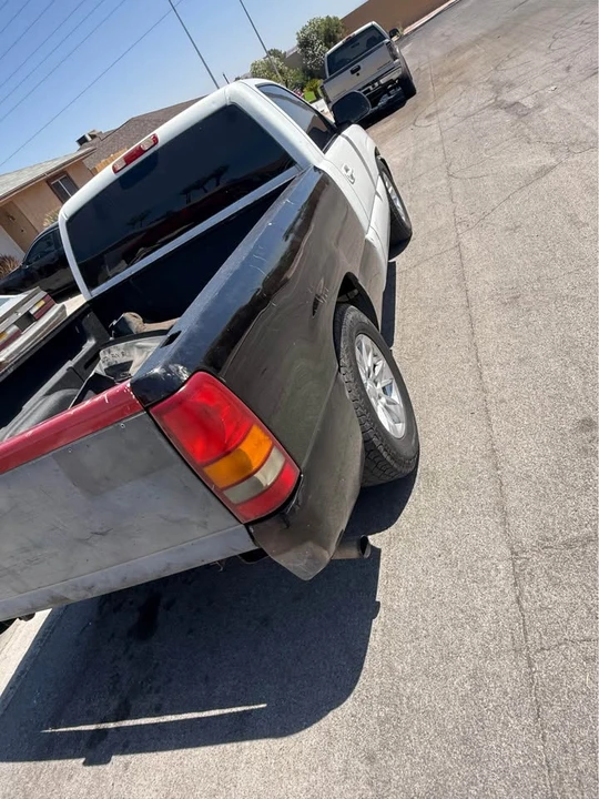 2001 Chevrolet Silverado 1st Gen - Image 3 of 6