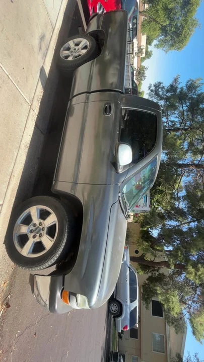 2001 Chevrolet Silverado 1st Gen - Image 2 of 8