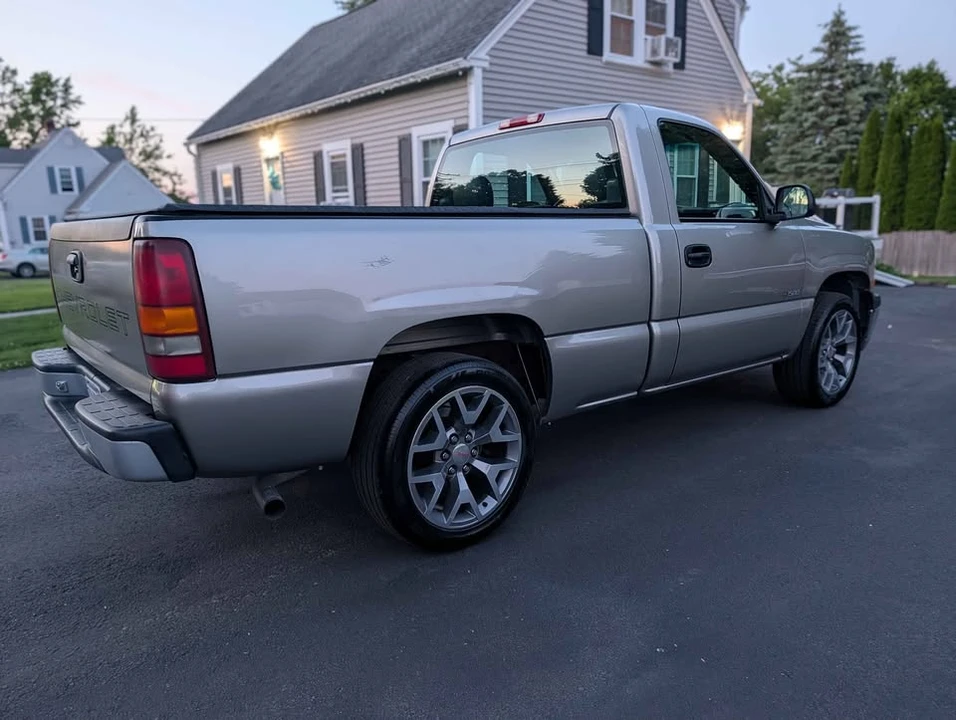 2001 Chevrolet Silverado 1st Gen - Image 3 of 10