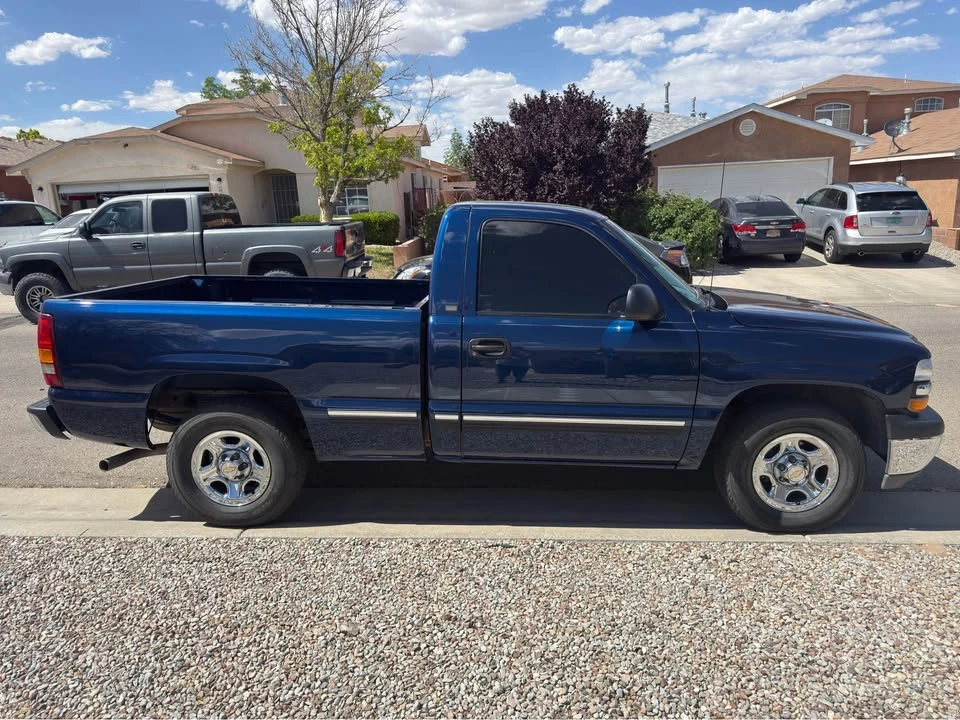 2001 Chevrolet Silverado 1st Gen - Image 2 of 19