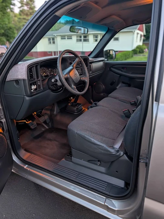 2001 Chevrolet Silverado 1st Gen - Image 6 of 10