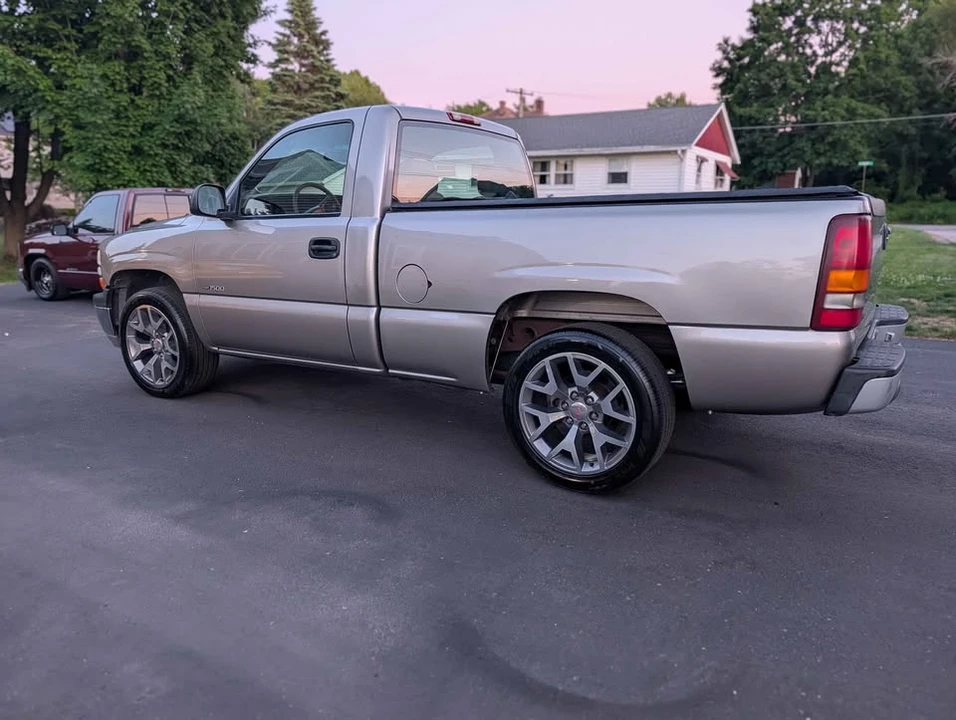 2001 Chevrolet Silverado 1st Gen - Image 5 of 10