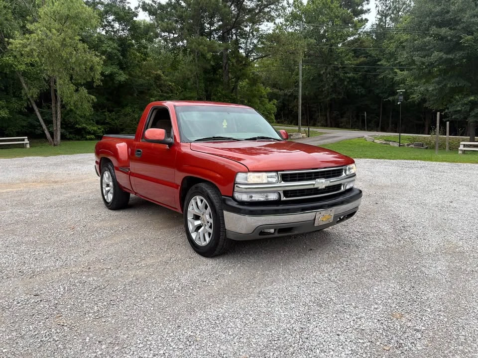 2001 Chevrolet Silverado 1st Gen - Image 3 of 17